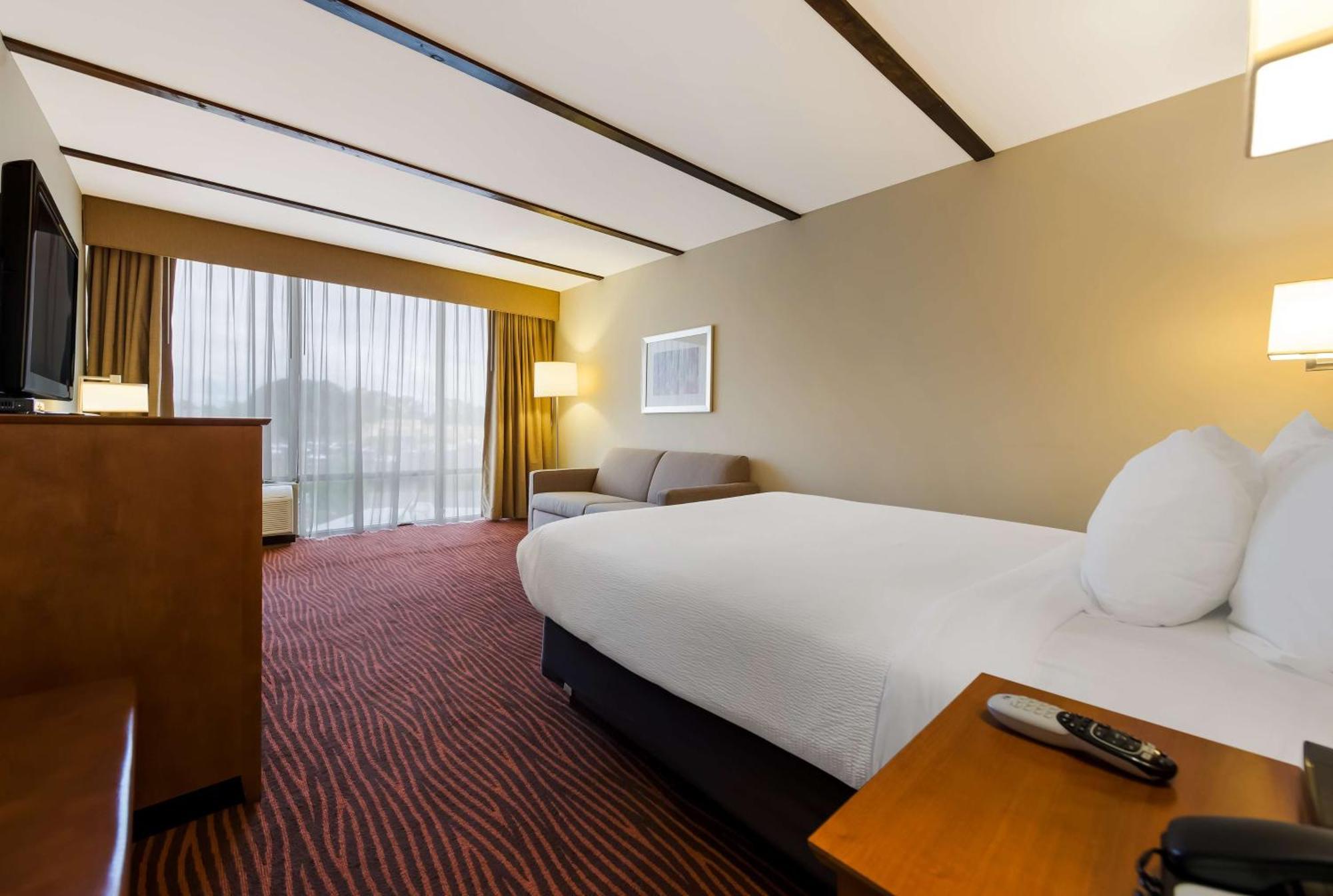 Hotel Western Executive New Haven-west Haven 3*