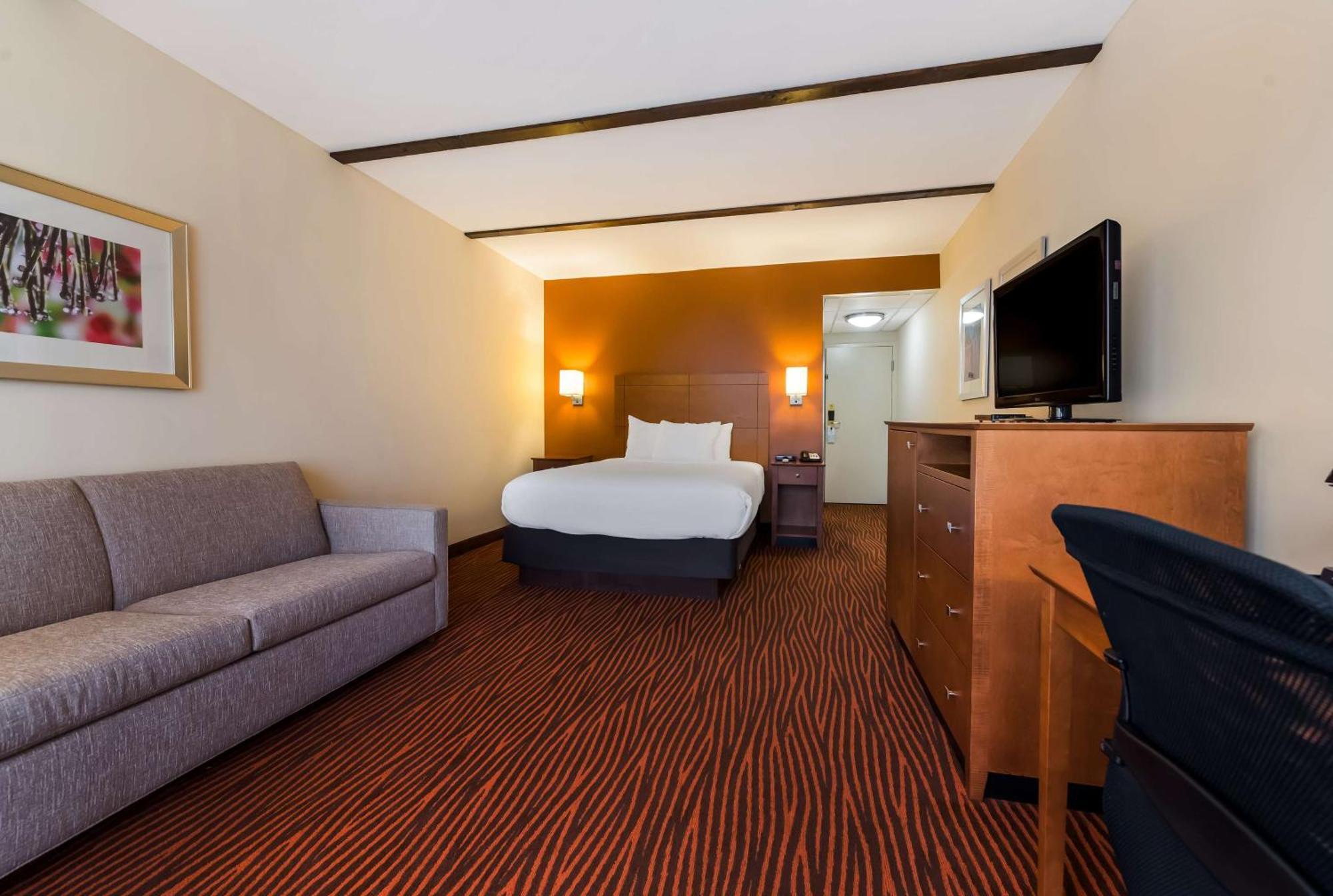 Western Executive New Haven-west Haven 3*